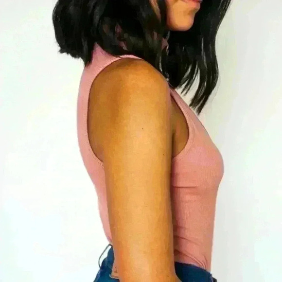 Choker V-neck Bodysuit - Picture 3 of 4